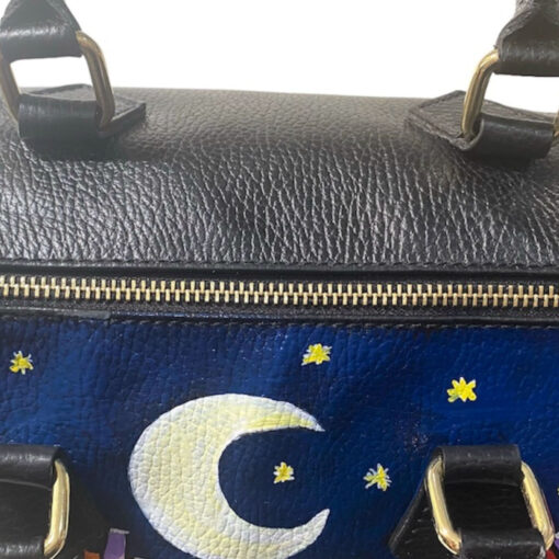 Borsa in pelle dipinta a mano – Cartoon city night evolution